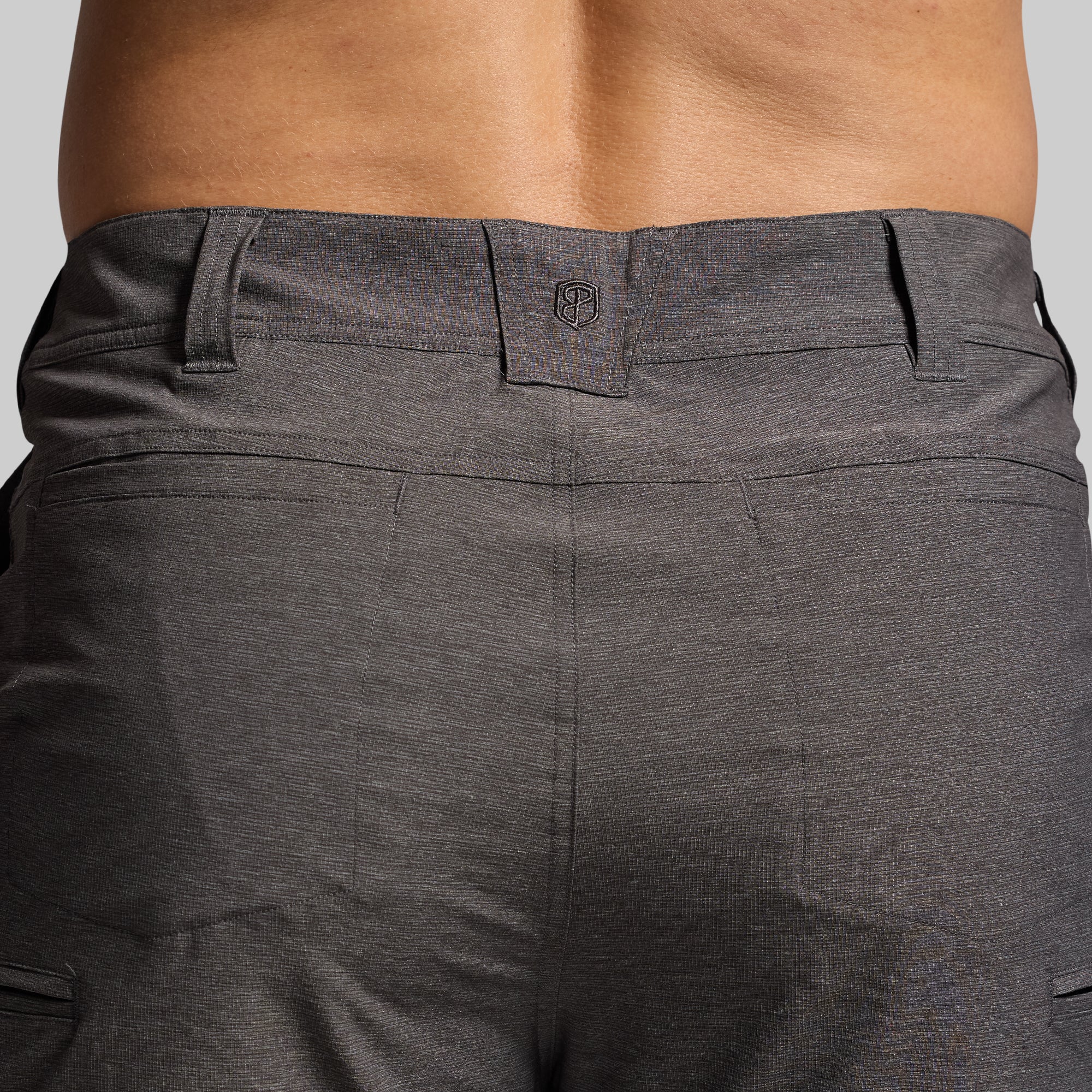 Traverse Short 7" (Gunmetal)